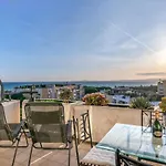 2br Sea View With Pool & Ac * Cagnes-sur-Mer